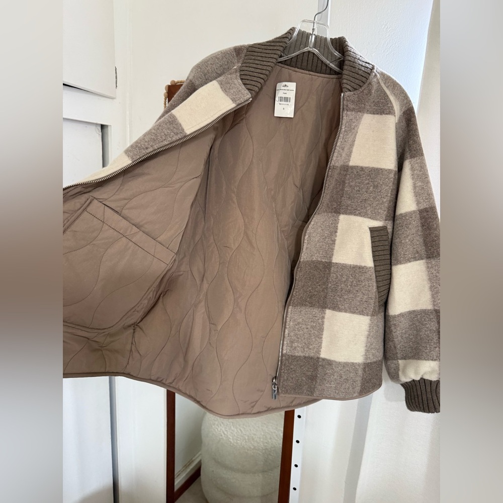 Varley reno reversible quilt jacket fungi - Picture 6 of 16